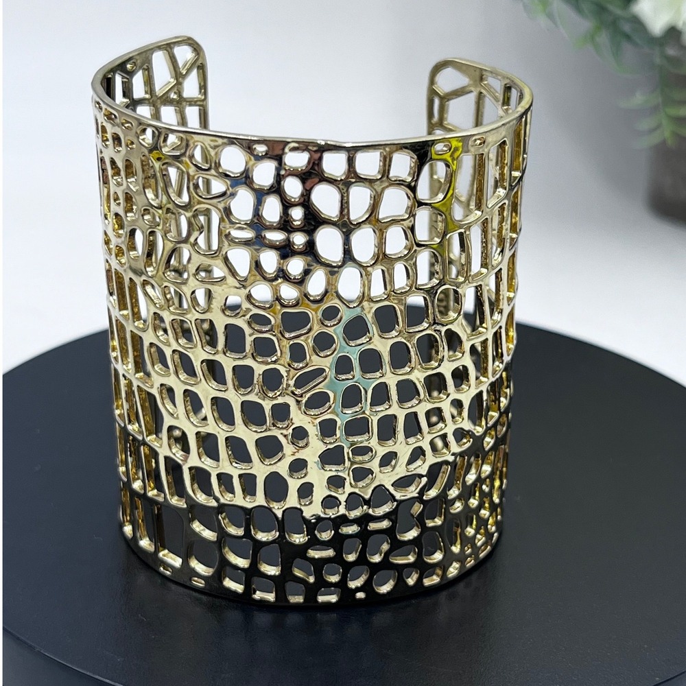 BCBGMAXAZRIA Wide Chunky Lattice Honeycomb Cutout Gold Cuff Bracelet